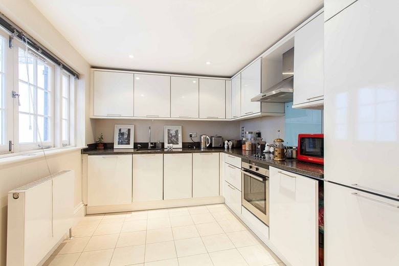 1 bedroom flat, Manchester Street, Marylebone W1U - Available