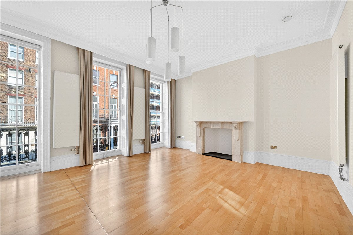 1 bedroom flat, Upper Berkeley Street, Marylebone W1H - Let Agreed