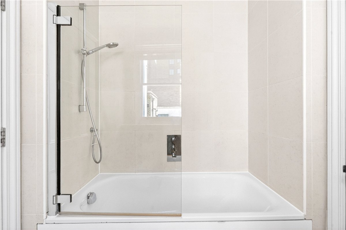 1 bedroom flat, Upper Berkeley Street, Marylebone W1H - Let Agreed