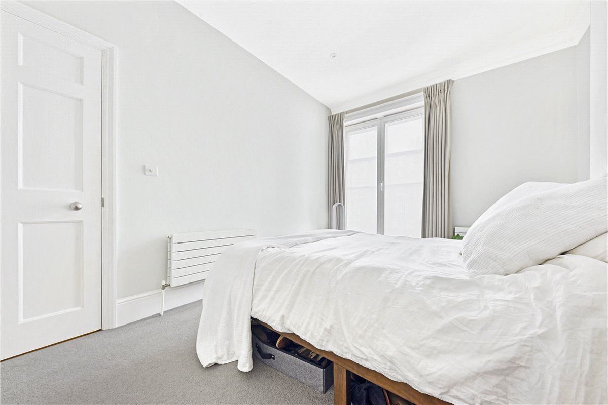 1 bedroom flat, Gloucester Place, Marylebone W1U - Let Agreed