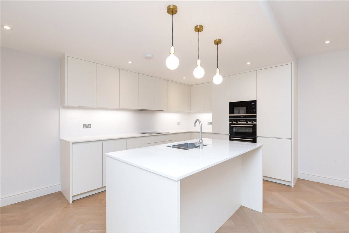 3 bedroom flat, Bryanston Square, Marylebone W1H - Available