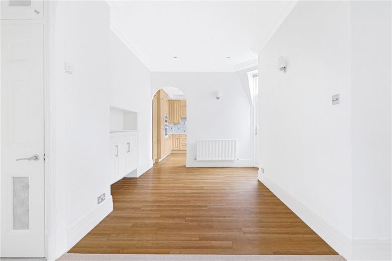3 bedroom flat, New Cavendish Street, Marylebone W1W - Available