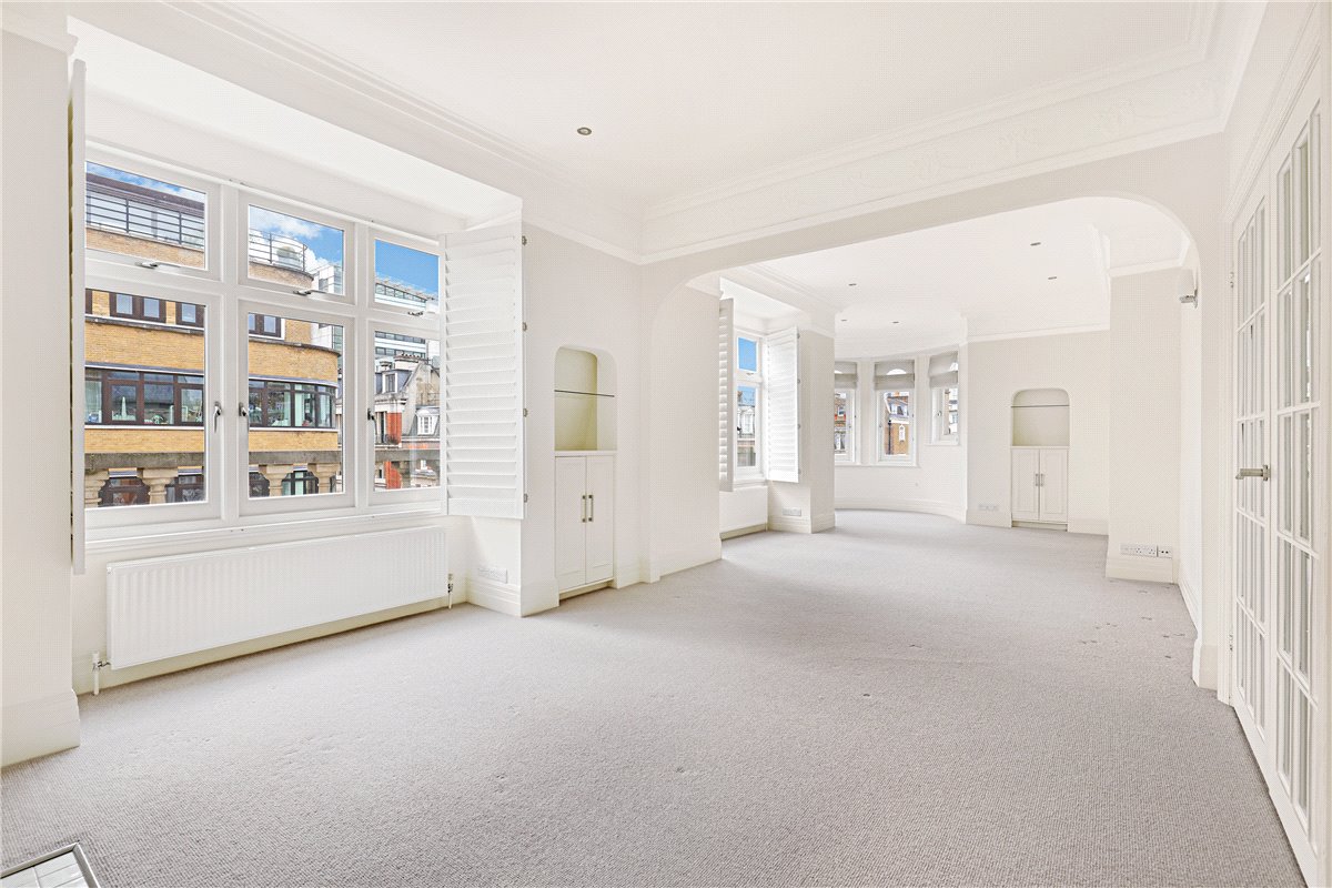 3 bedroom flat, New Cavendish Street, Marylebone W1W - Available