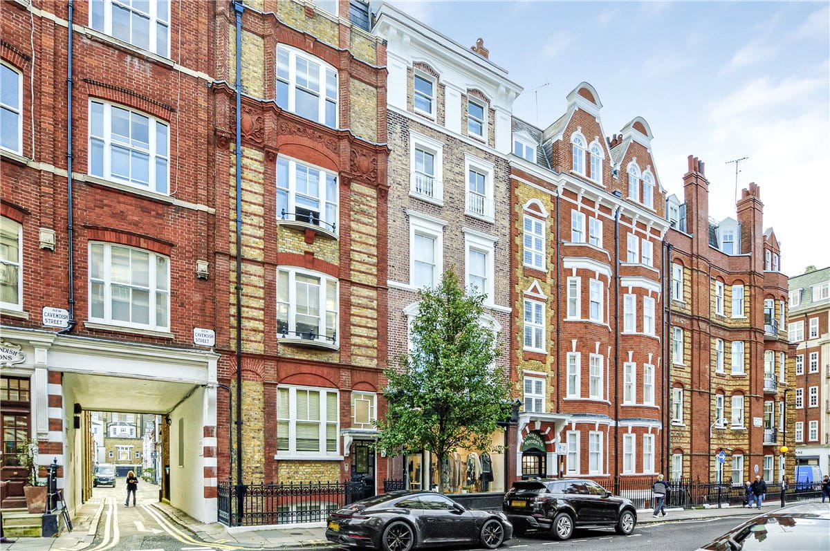 2 bedroom flat, New Cavendish Street, Marylebone W1G - Available
