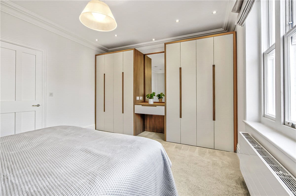 2 bedroom flat, New Cavendish Street, Marylebone W1G - Available