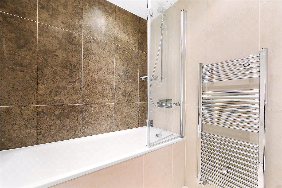 2 bedroom flat, Seymour Place, Marylebone W1H - Available