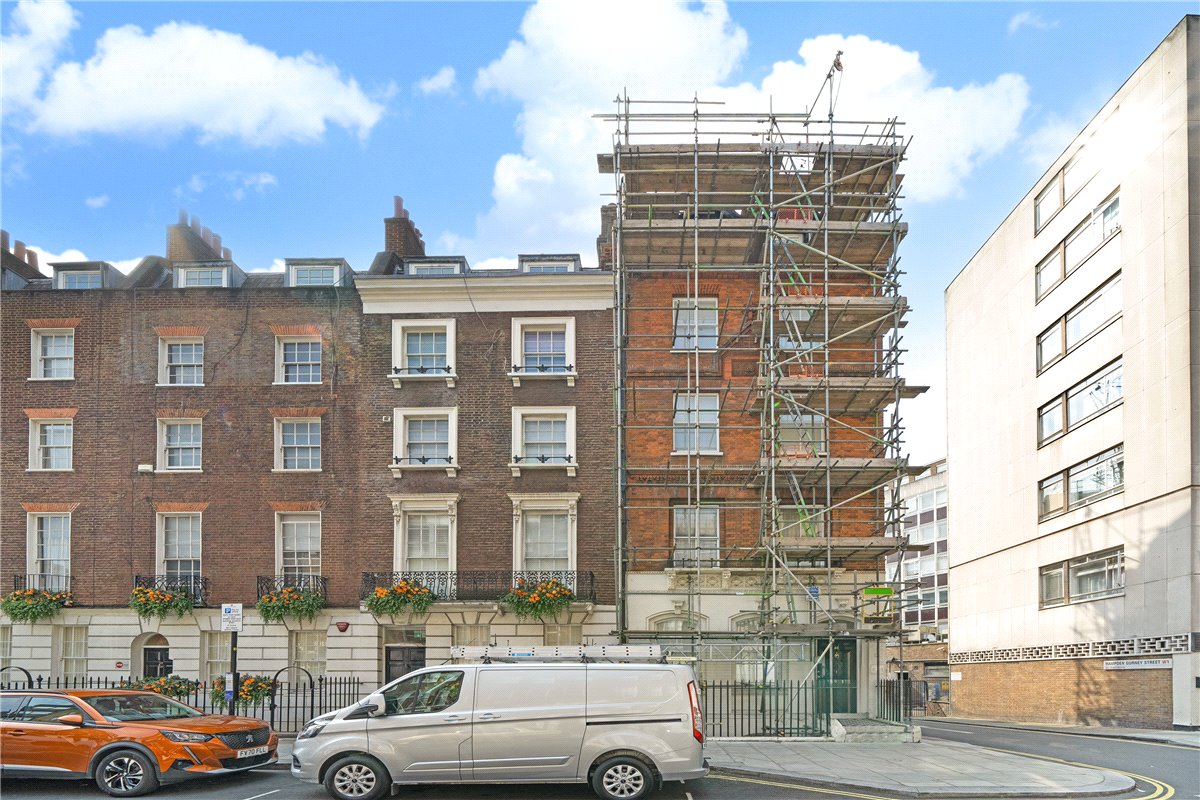  bedroom flat, Upper Berkeley Street, Marylebone W1H - Available