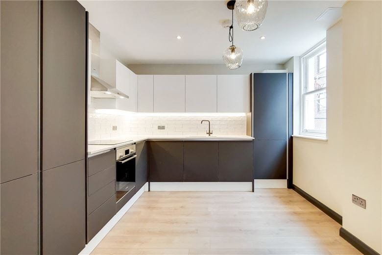 2 bedroom flat, Marylebone High Street, Marylebone W1U