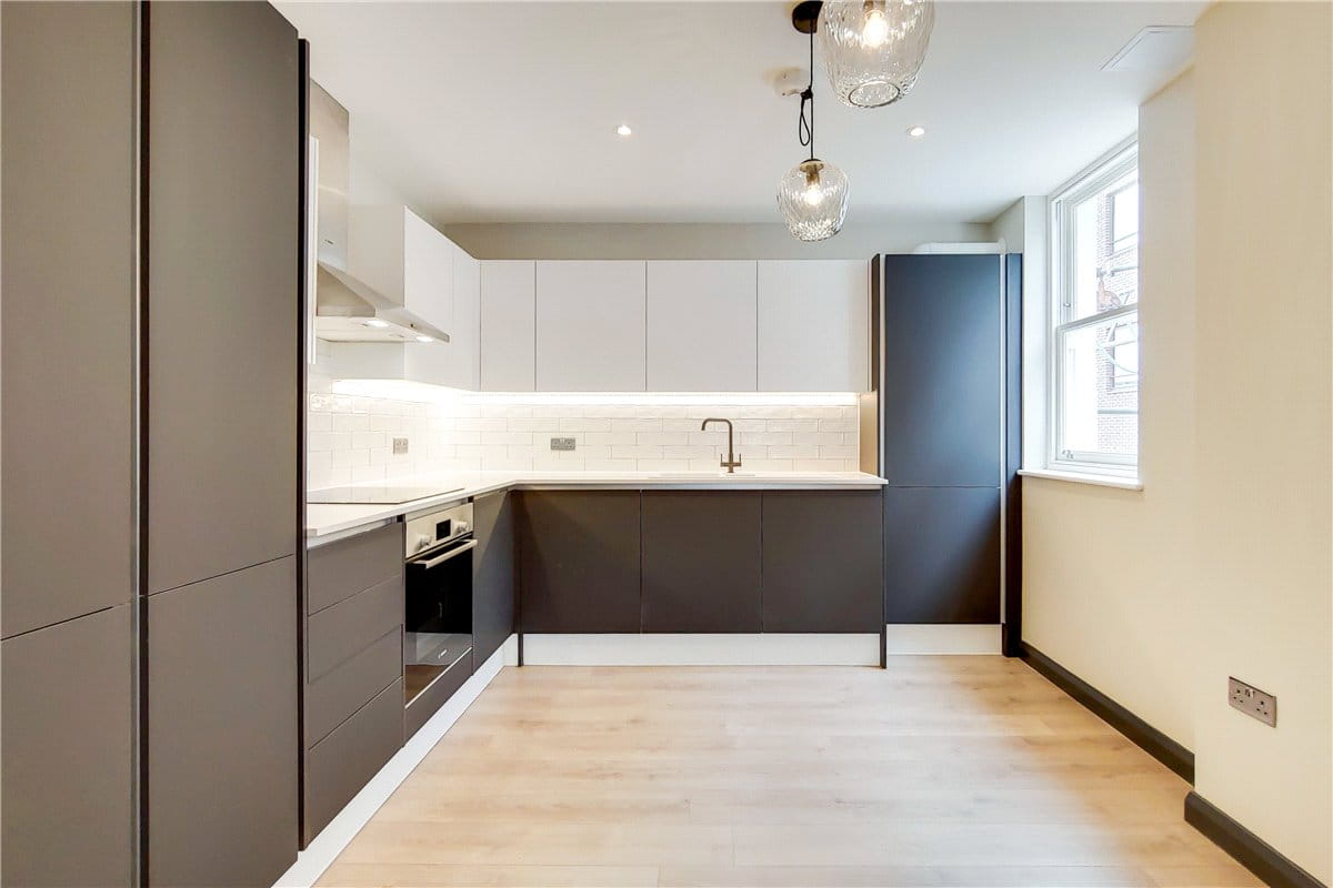2 bedroom flat, Marylebone High Street, Marylebone W1U