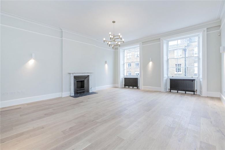 1 bedroom flat, Harley Street, Marylebone W1G - Available
