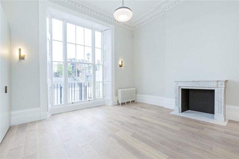 1 bedroom flat, Harley Street, Marylebone W1G - Available