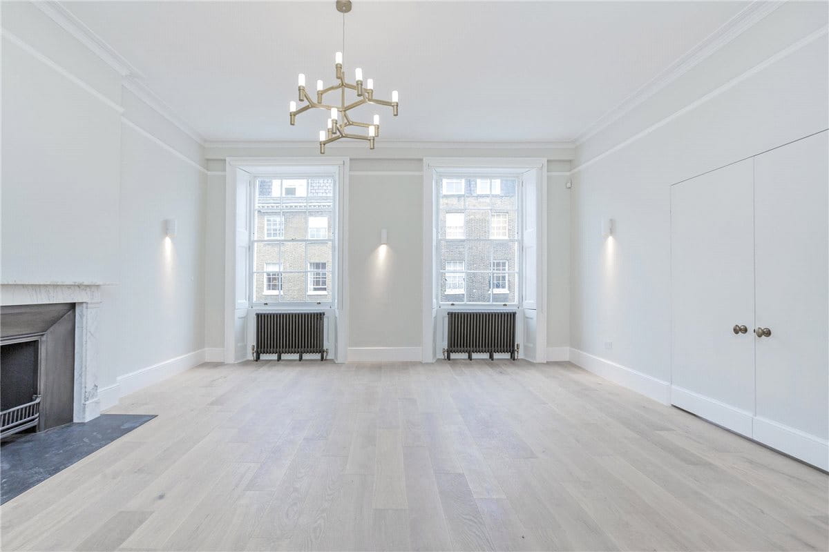 1 bedroom flat, Harley Street, Marylebone W1G - Available