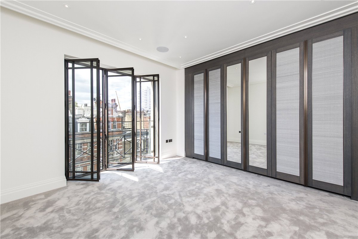 2 bedroom flat, Marylebone High Street, London W1U - Let Agreed