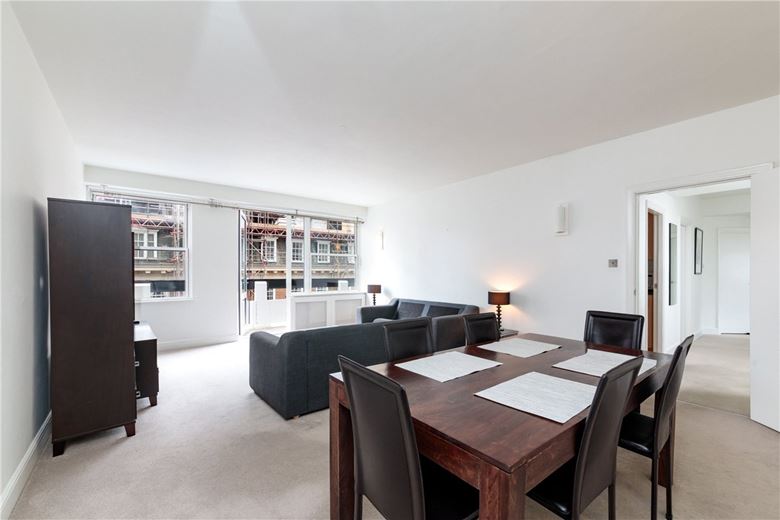 3 bedroom flat, Weymouth Street, Fitzrovia W1W - Available