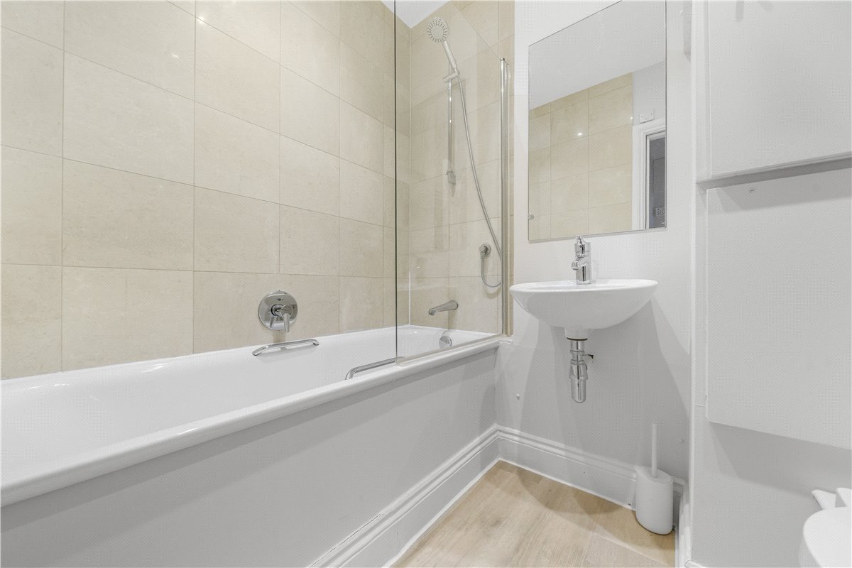 1 bedroom flat, Duke Street, Marylebone W1U - Available