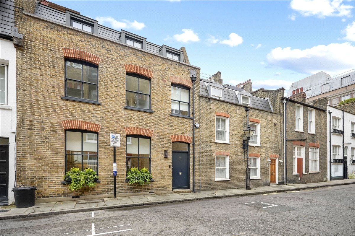 3 bedroom house, Bingham Place, London W1U - Available