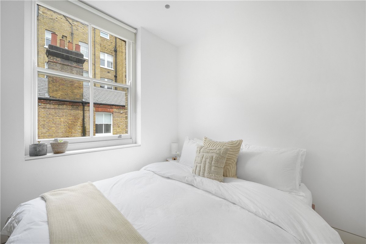 3 bedroom house, Bingham Place, London W1U - Available