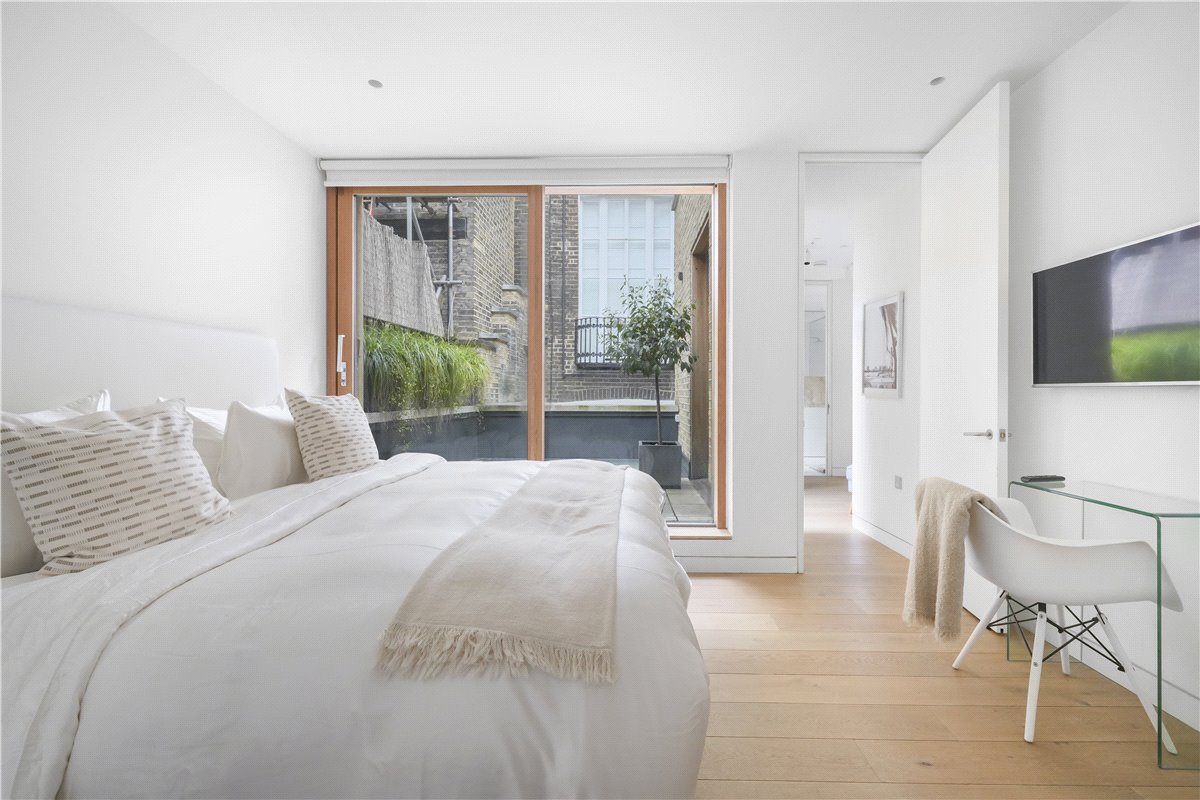 3 bedroom house, Bingham Place, London W1U - Available