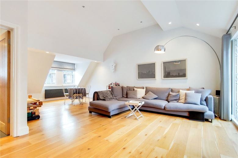 2 bedroom flat, Devonshire Mews South, Marylebone W1G