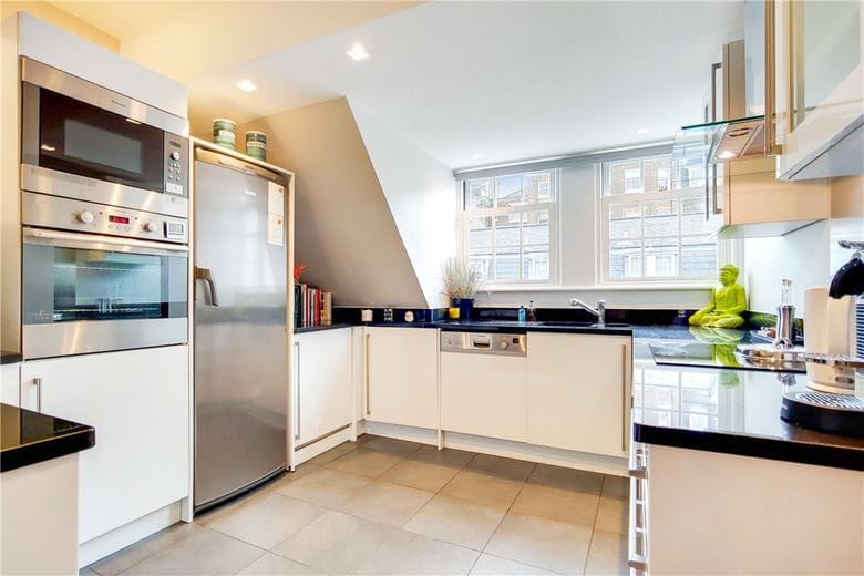 2 bedroom flat, Devonshire Mews South, Marylebone W1G