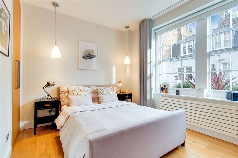 2 bedroom flat, Devonshire Mews South, Marylebone W1G
