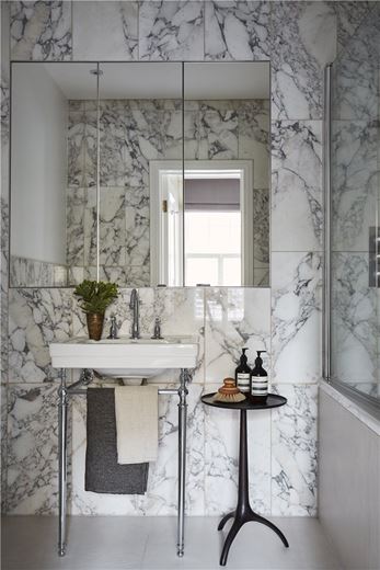 2 bedroom flat, New Cavendish Street, Marylebone W1G