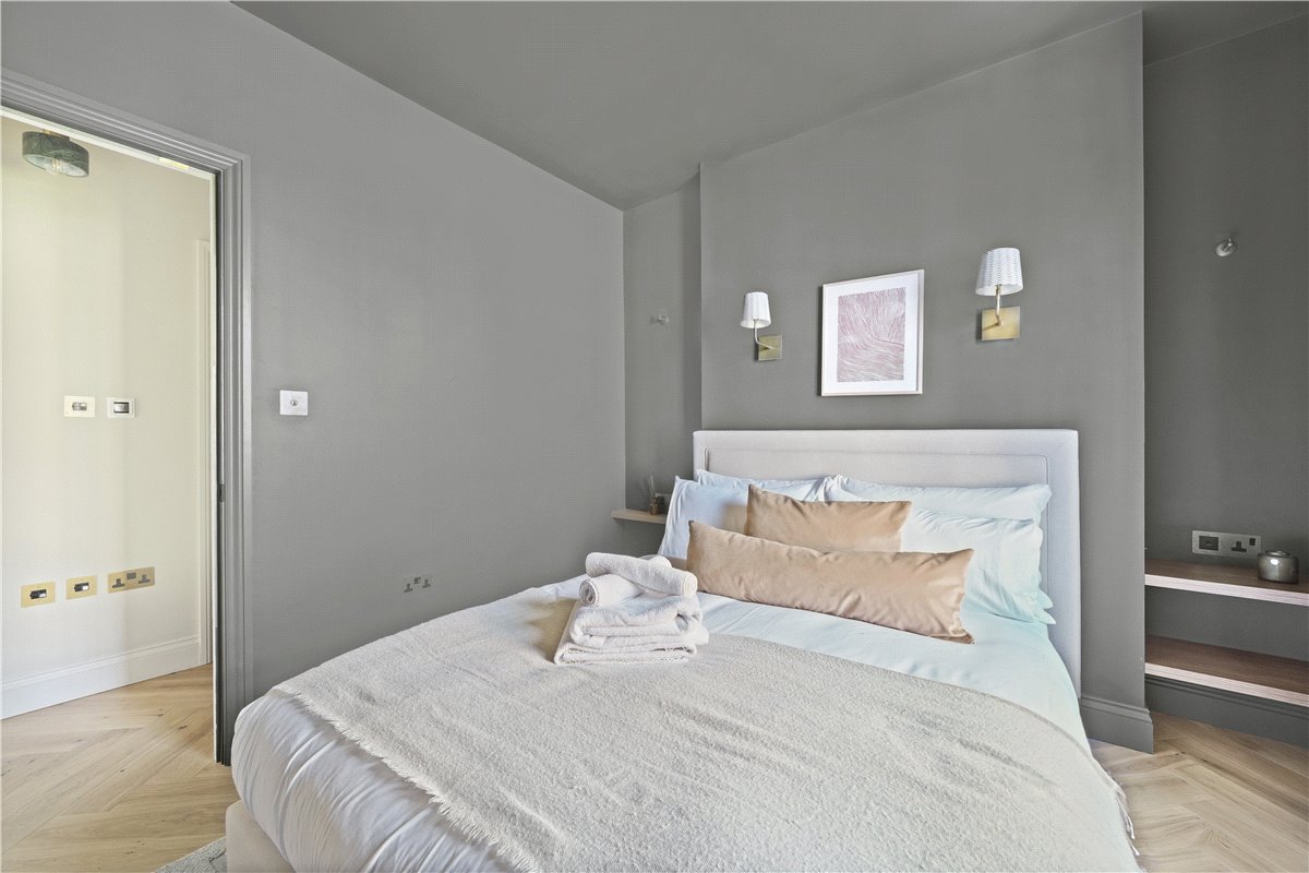 2 bedroom flat, Taunton Place, London NW1 - Let Agreed