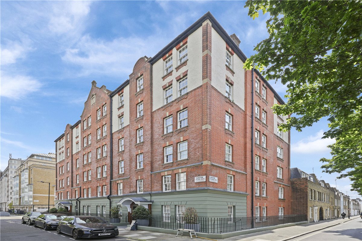 3 bedroom flat, Taunton Place, London NW1 - Available
