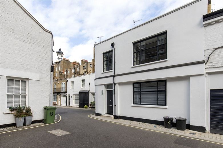 2 bedroom flat, Gloucester Place Mews, Marylebone W1U - Let Agreed