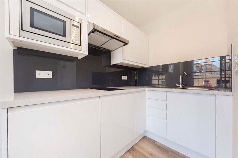  bedroom flat, Upper Berkeley Street, Marylebone W1H - Available