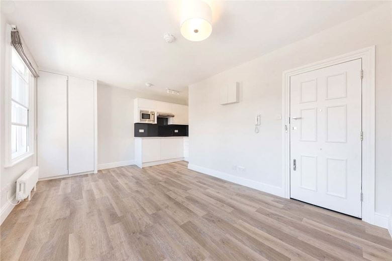  bedroom flat, Upper Berkeley Street, Marylebone W1H - Available