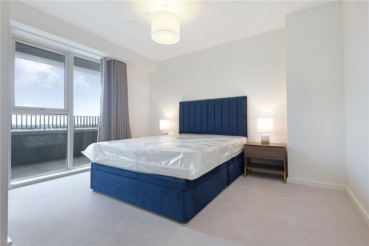 1 bedroom flat, Heartwell Avenue, London E16