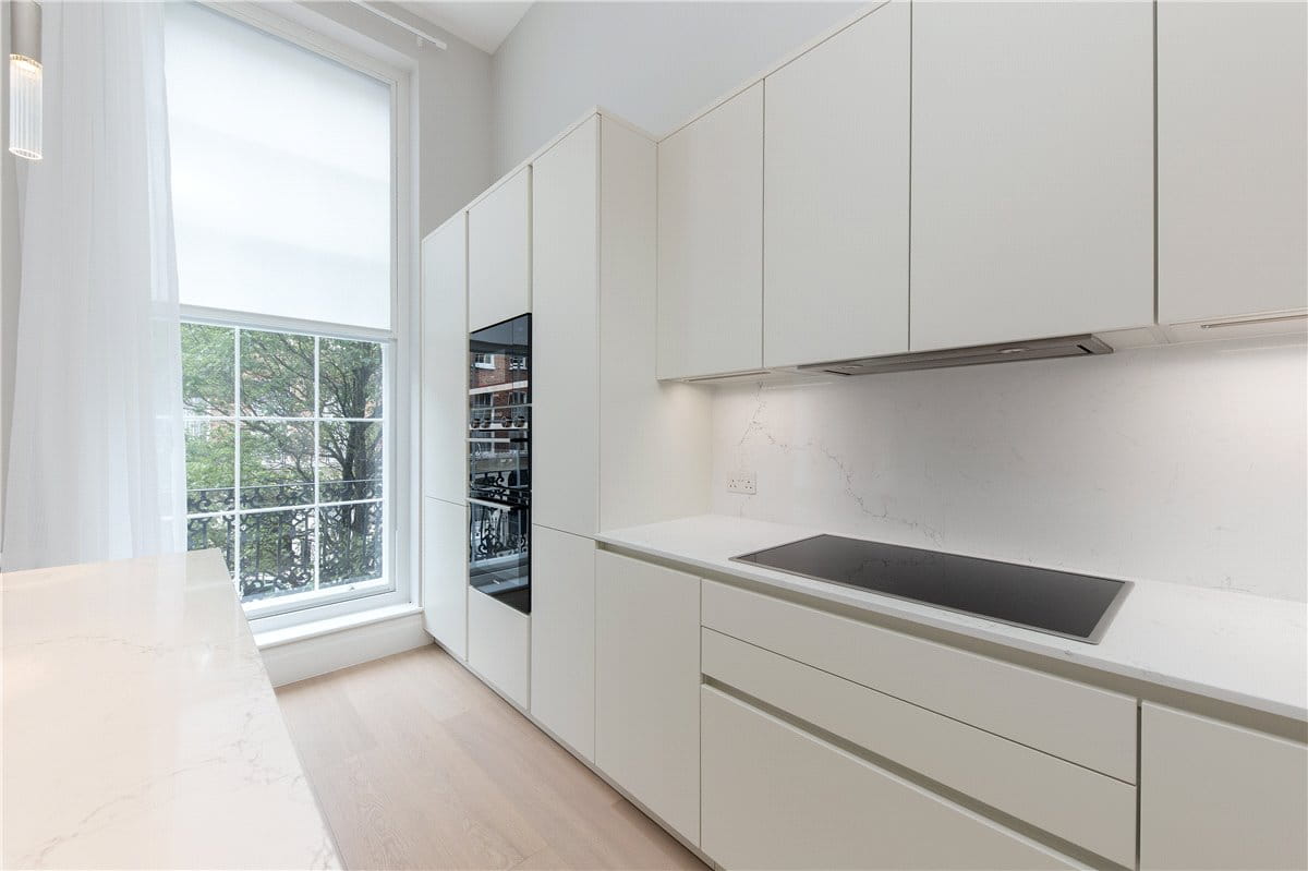 2 bedroom flat, Great Cumberland Place, Marylebone W1H - Let Agreed