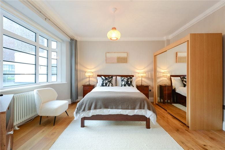 2 bedroom flat, Stourcliffe Close, Stourcliffe Street W1H - Available