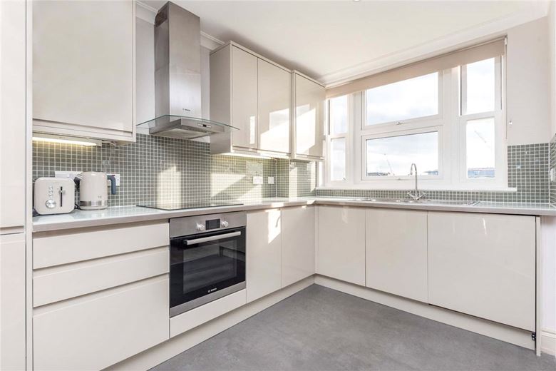 3 bedroom flat, Bickenhall Street, Marylebone W1U