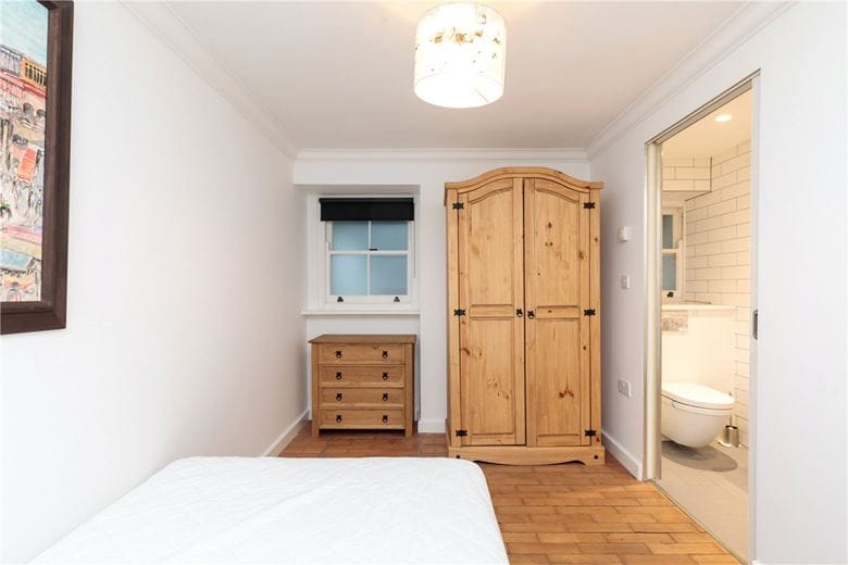 1 bedroom flat, Nottingham Street, London W1U