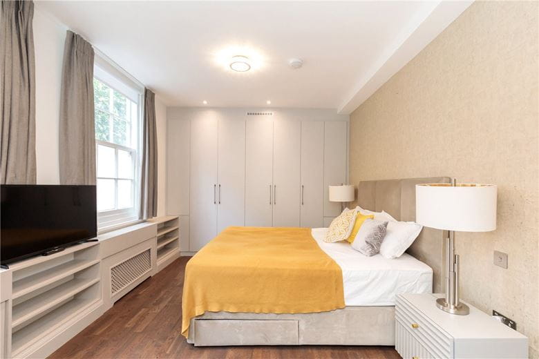 4 bedroom flat, Bryanston Court, George Street W1H - Available