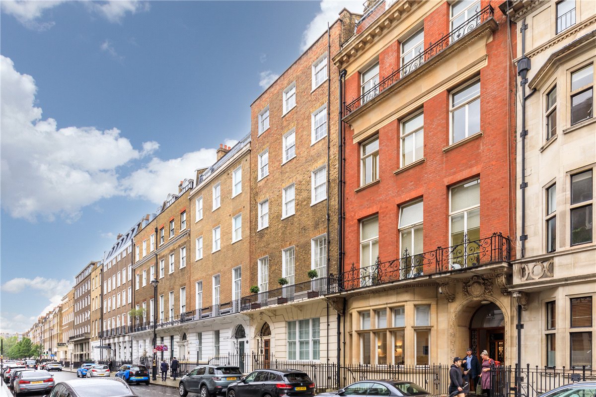 3 bedroom maisonette, Wimpole Street, London W1G - Available
