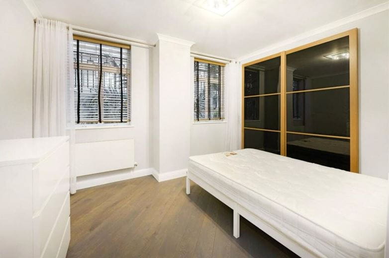 3 bedroom flat, Montagu Square, London W1H - Available
