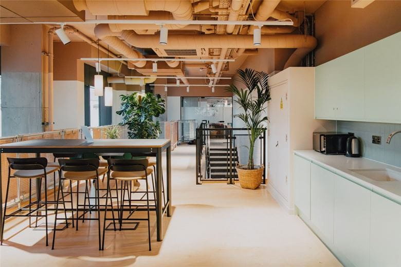 3 bedroom flat, Heartwell Avenue, London E16