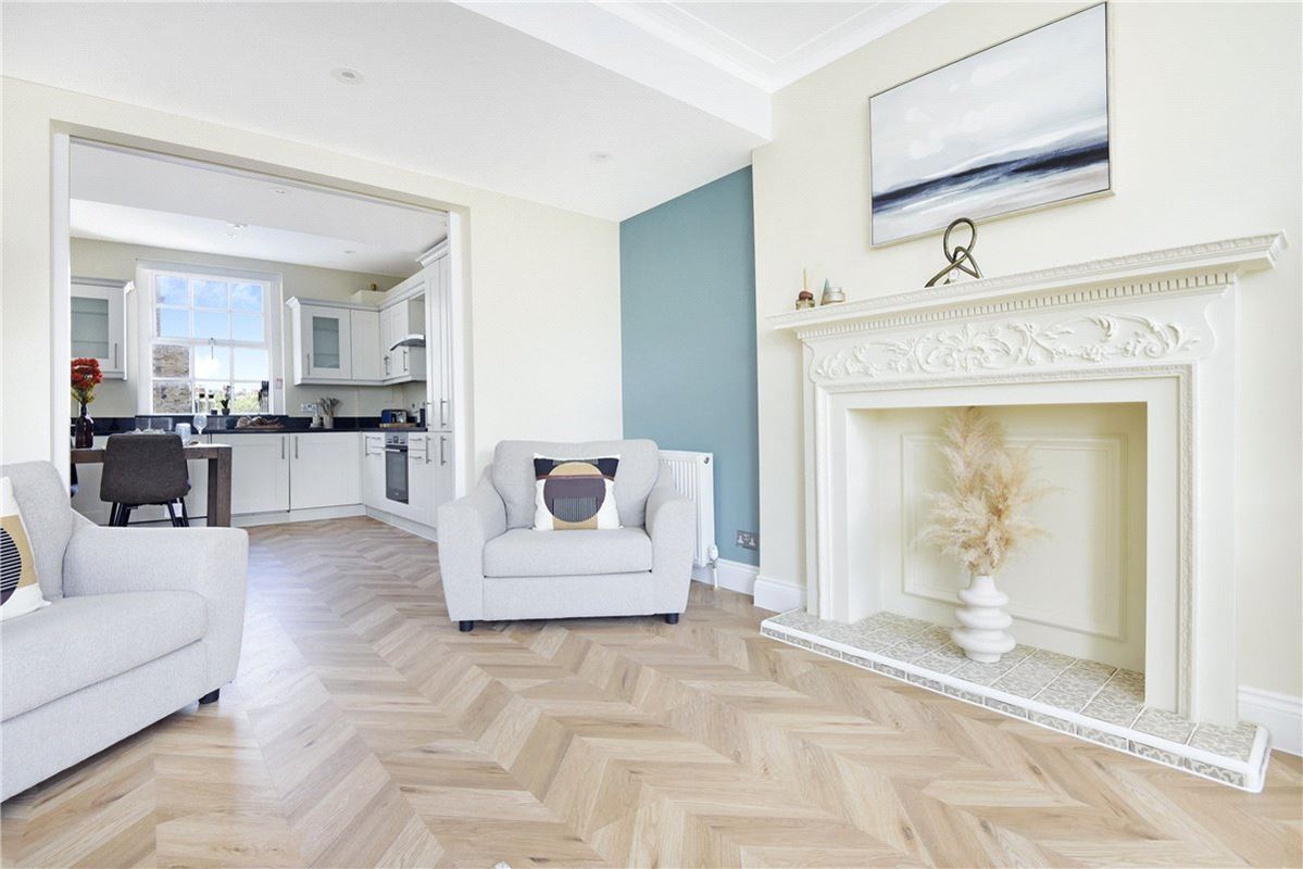 3 bedroom flat, Upper Montagu Street, Marylebone W1H - Available