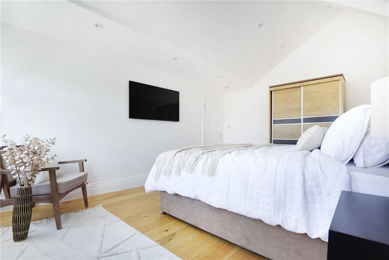 3 bedroom flat, Upper Montagu Street, Marylebone W1H - Available