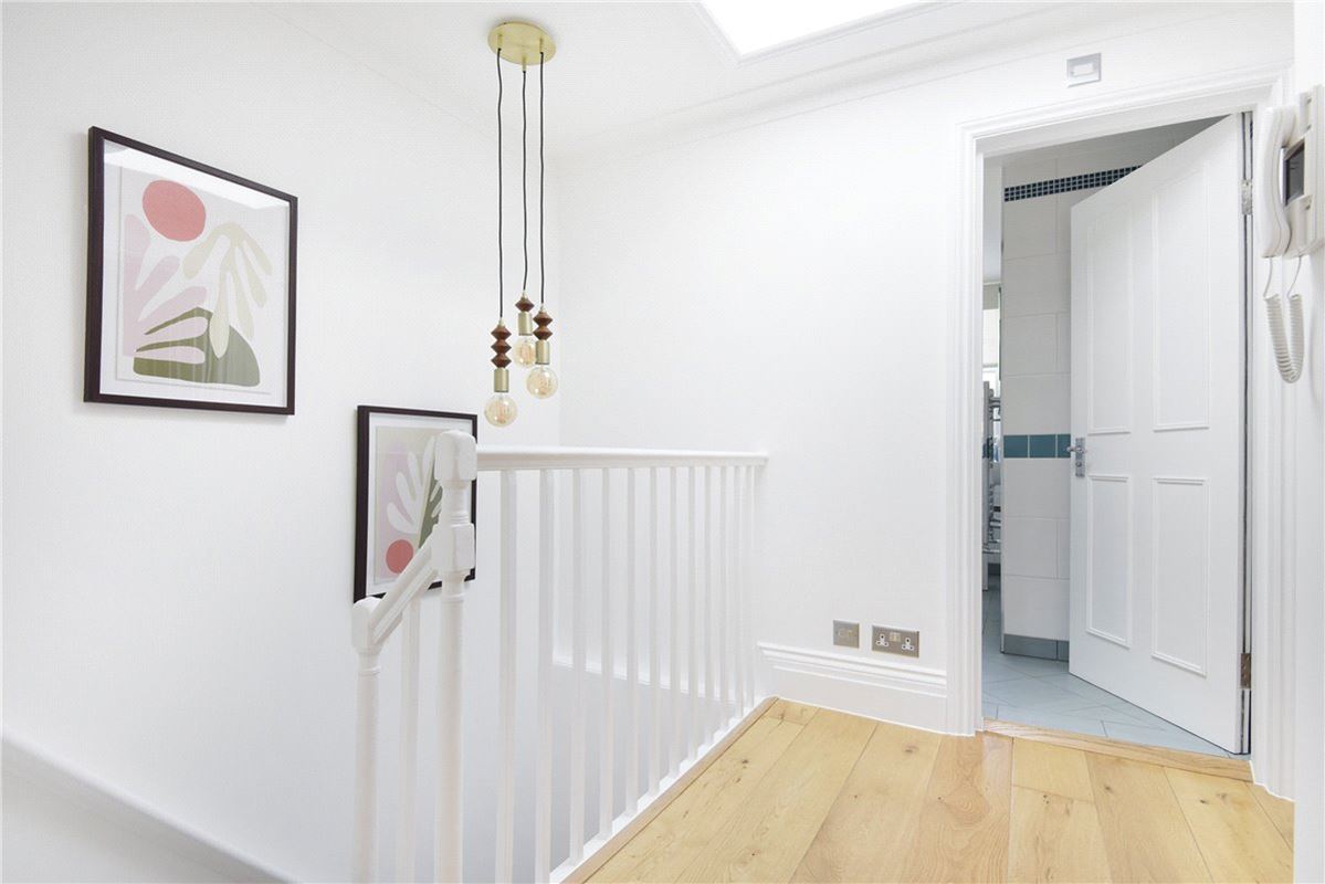 3 bedroom flat, Upper Montagu Street, Marylebone W1H - Available
