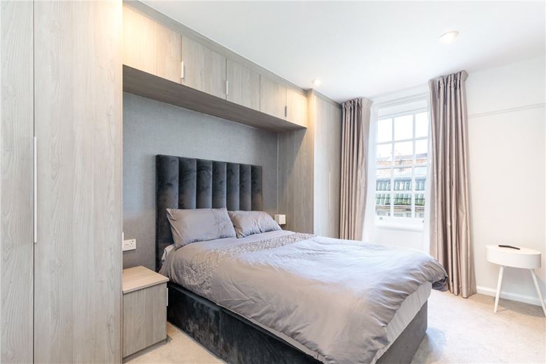 3 bedroom flat, Seymour Place, Marylebone W1H - Available