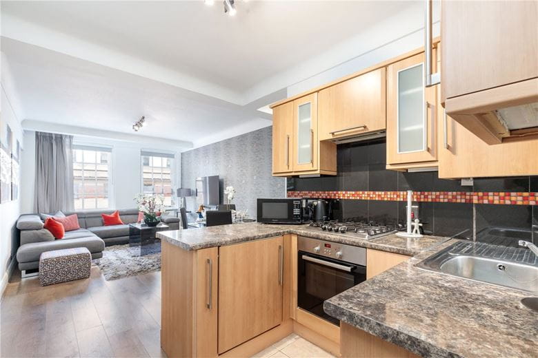 2 bedroom flat, Great Cumberland Place, Marylebone W1H - Available