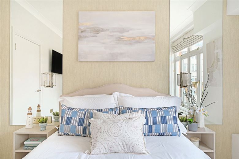 2 bedroom flat, Montagu Mansions, Marylebone W1U - Available