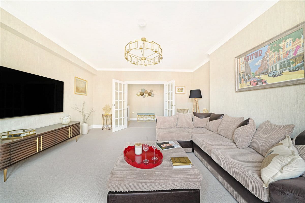 2 bedroom flat, Montagu Mansions, Marylebone W1U - Available