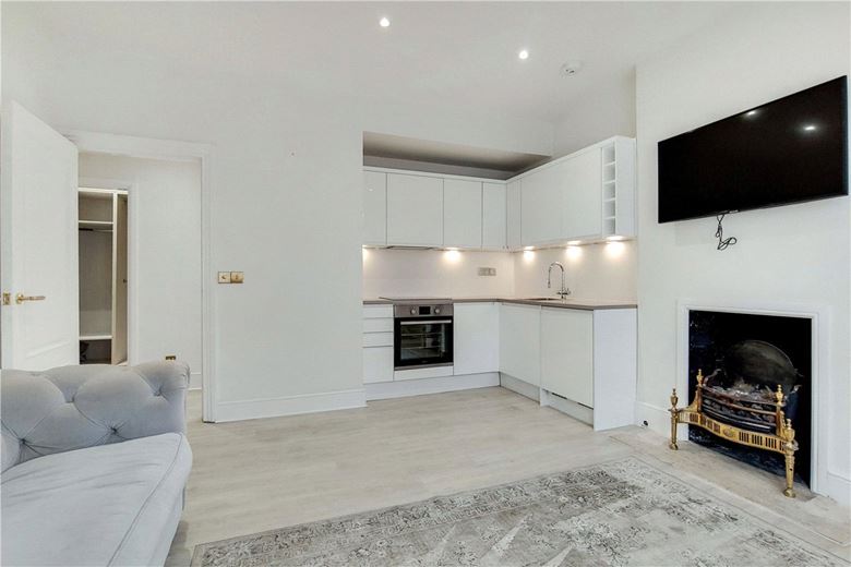 1 bedroom flat, New Cavendish Street, Marylebone W1G - Available