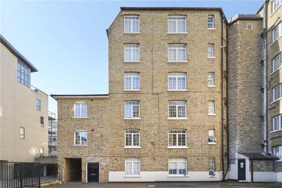 1 bedroom cottage, Castlereagh Street, London W1H - Available