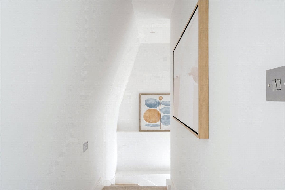 1 bedroom flat, Nottingham Street, Marylebone W1U - Let Agreed